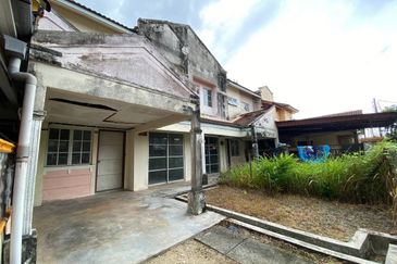 Persiaran Puncak Alam 1 