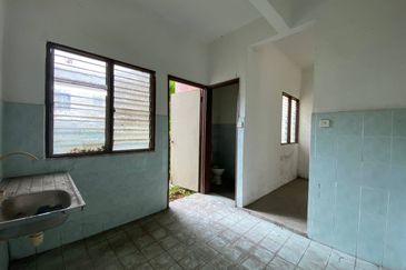 Persiaran Puncak Alam 1 