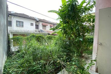 Persiaran Puncak Alam 1 