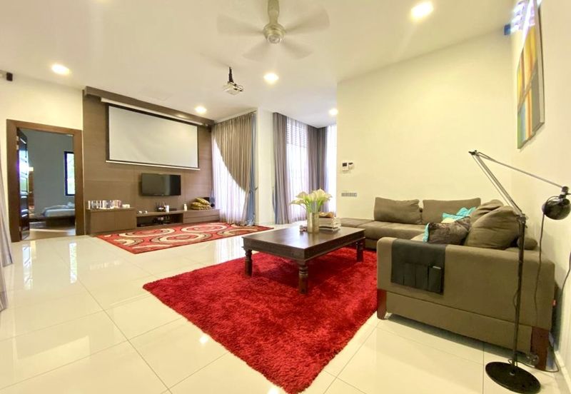 Cahaya SPK, Seksyen U9