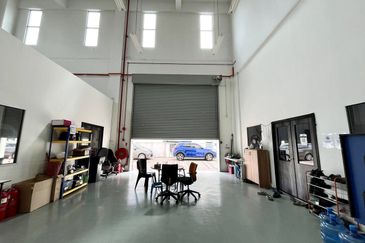 Tiong Nam Industrial Park, Seksyen 15, Shah Alam Three Storey Semi-D Factorey For Sale