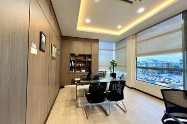 Tiong Nam Industrial Park, Seksyen 15, Shah Alam Three Storey Semi-D Factorey For Sale