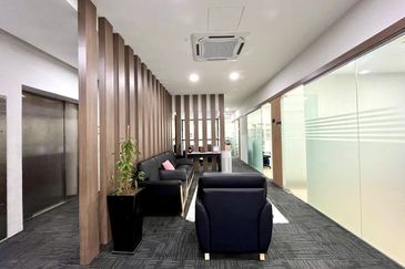 Tiong Nam Industrial Park, Seksyen 15, Shah Alam Three Storey Semi-D Factorey For Sale