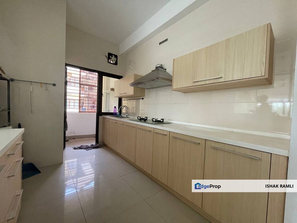 Desa Idaman Apartment, Puchong Prima Apartment For Sale Nice View, Selangor, Puchong