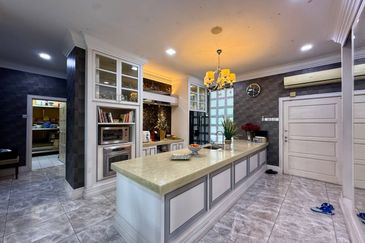 Seksyen 8, Kota Damansara