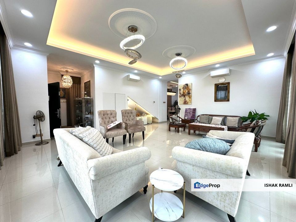 Kuang, Sungai Buloh Double Storey Bungalow House For Sale Move in Condition, Selangor, Sungai Buloh