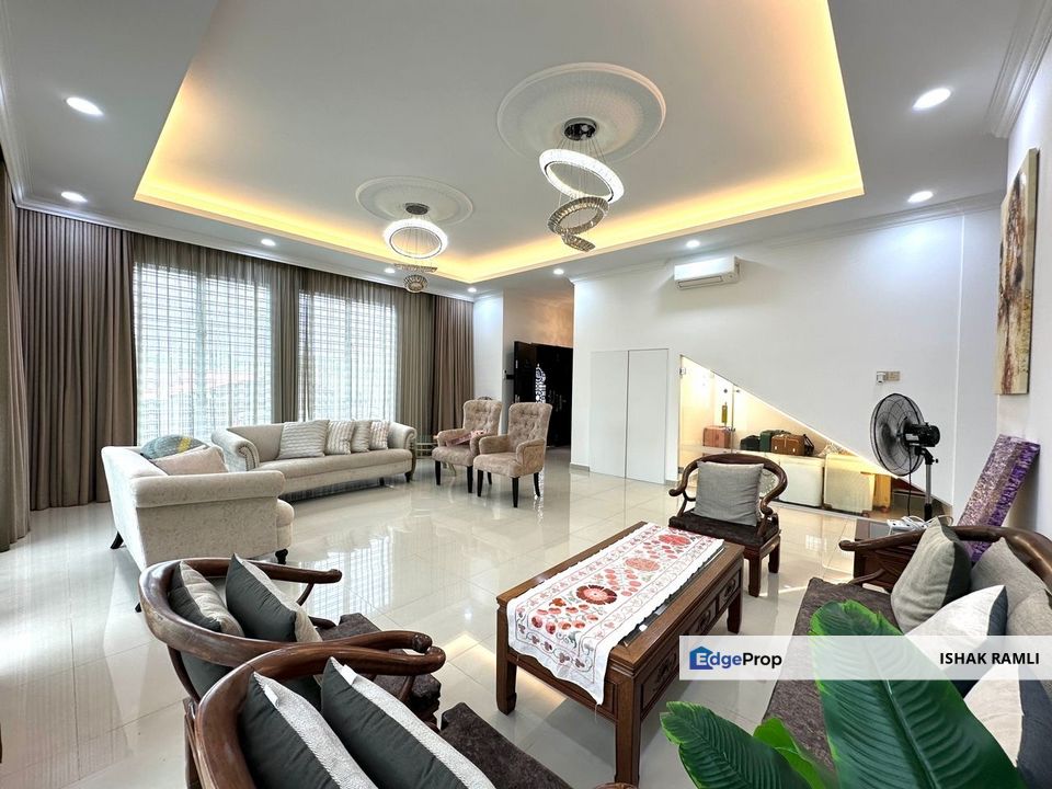 Kuang, Sungai Buloh Double Storey Bungalow House For Sale Move in Condition, Selangor, Sungai Buloh