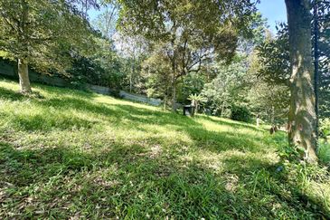 Tanah Freehold Malay Reserved Zoning Residential (3.9 ekar), Batu 15 1/2, Hulu Langat For Sale