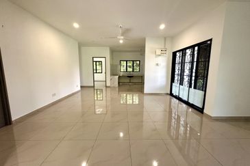 Tanah Freehold Malay Reserved Zoning Residential (3.9 ekar), Batu 15 1/2, Hulu Langat For Sale