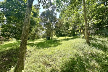 Tanah Freehold Malay Reserved Zoning Residential (3.9 ekar), Batu 15 1/2, Hulu Langat For Sale