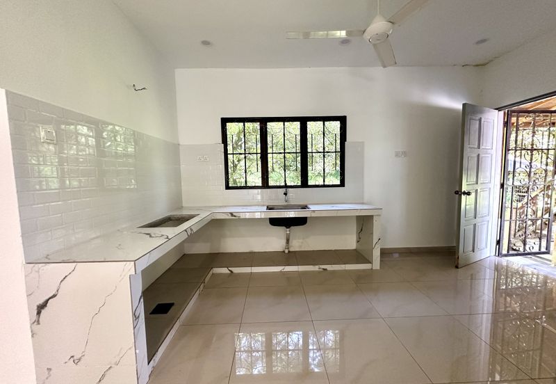 Tanah Freehold Malay Reserved Zoning Residential (3.9 ekar), Batu 15 1/2, Hulu Langat For Sale