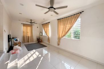 Seksyen 4, Shah Alam