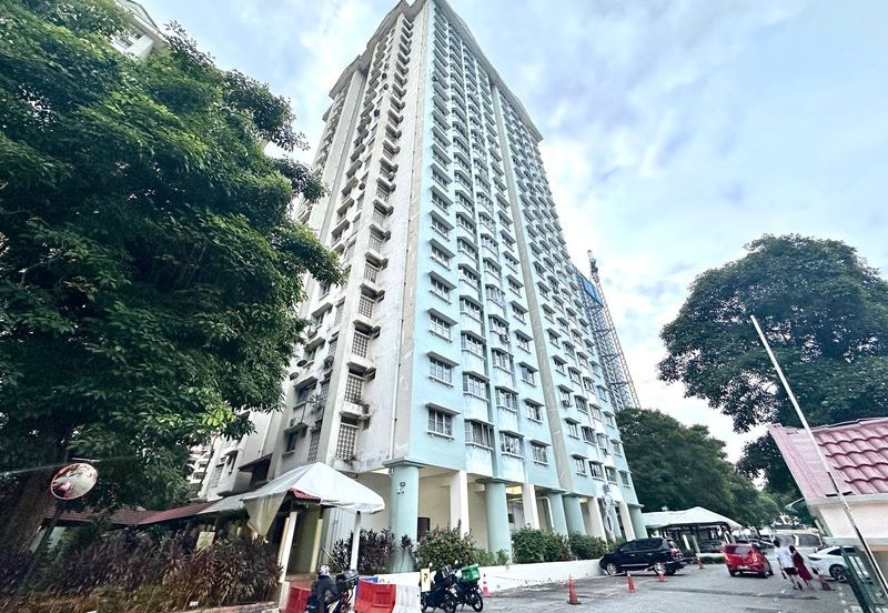 Danau Idaman Condominium
