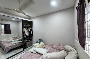 Indah Apartment
