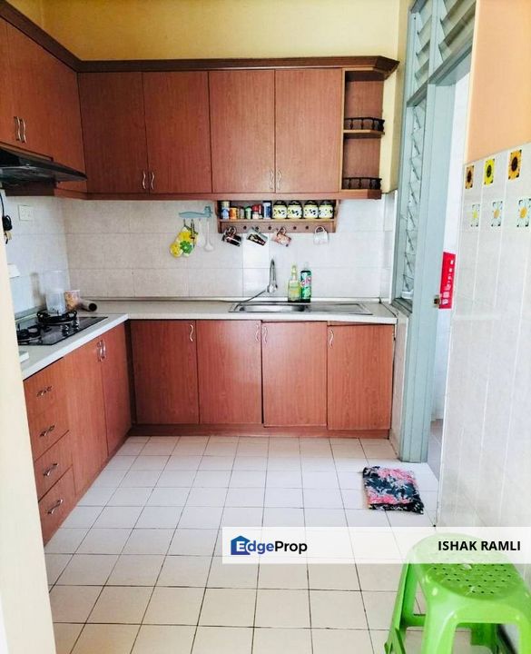 Pangsapuri Seroja, Bukit Jelutong, Shah Alam For Sale Below Market, Selangor, Shah Alam