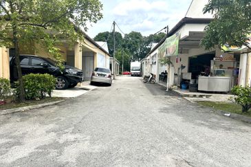 Zapin, Bandar Bukit Raja