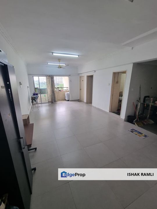 Persanda 3 Apartment, Shah Alam for sale Below Market and Good For Investment, Selangor, Shah Alam