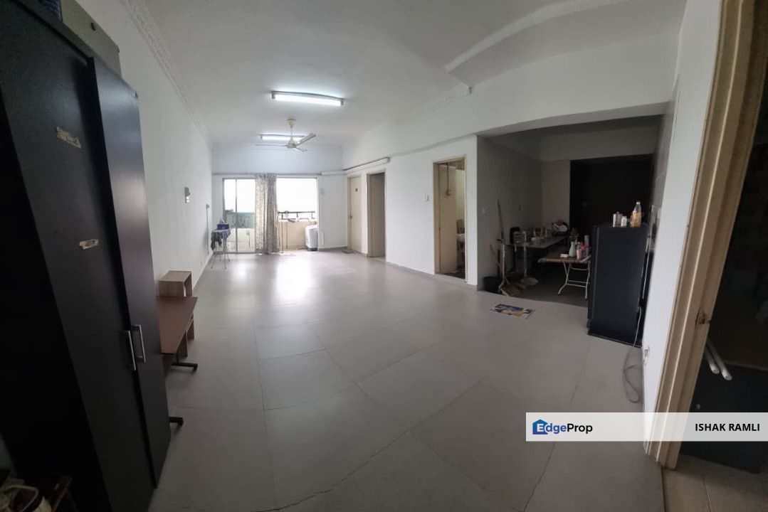Persanda 3 Apartment, Shah Alam for sale Below Market and Good For Investment, Selangor, Shah Alam