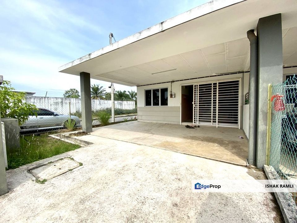 Taman Seri Kapar, Kapar Single Storey Terrace House For Sale END LOT, Selangor, Kapar 
