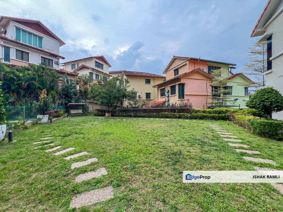 Bukit Rahman Putra, Sungai Buloh Three Storey Bungalow Avalon Hills For Sale Fully Renovated , Selangor, Sungai Buloh