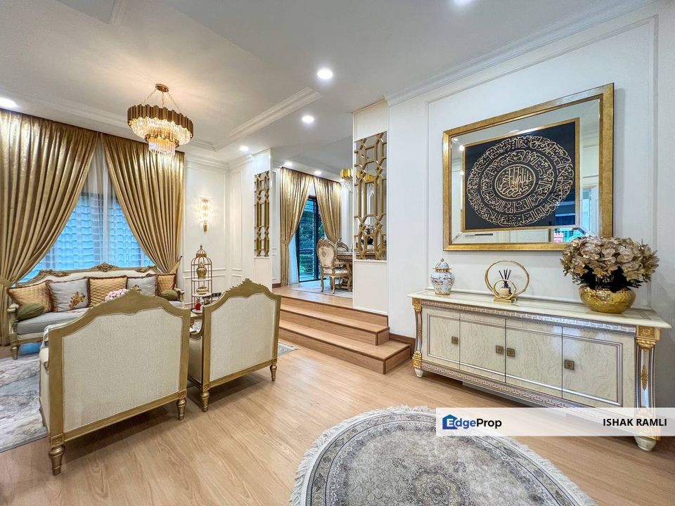 Bukit Rahman Putra, Sungai Buloh Three Storey Bungalow Avalon Hills For Sale Fully Renovated , Selangor, Sungai Buloh