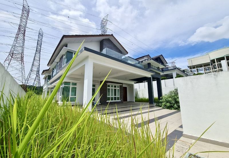 Taman Pinggiran Putra