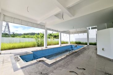 Taman Pinggiran Putra