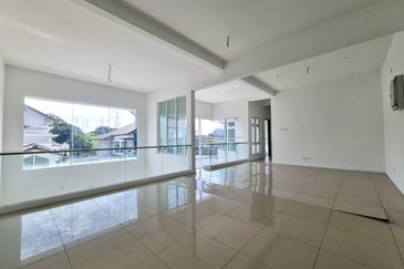 Taman Pinggiran Putra