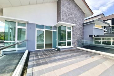 Taman Pinggiran Putra