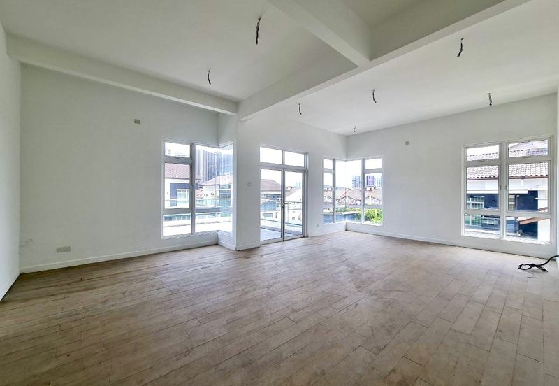 Taman Pinggiran Putra