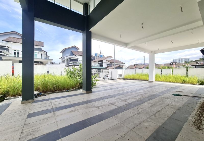 Taman Pinggiran Putra