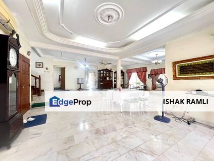 Seksyen 3, Shah Alam Double Storey Bungalow House For Sale Good Location, Selangor, Shah Alam