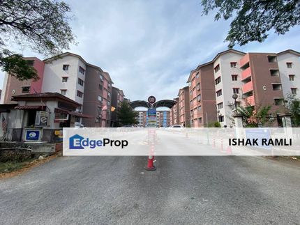 Iris Apartment, Saujana Utama For Sale Low Level, Selangor, Sungai Buloh