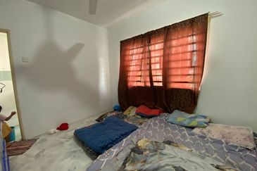 Iris Apartment, Taman Saujana Utama