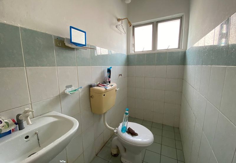 Iris Apartment, Taman Saujana Utama