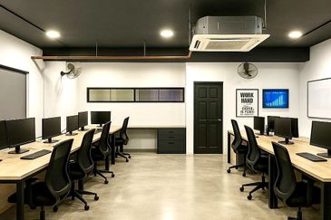 Excella Business Park, Ampang Hilir 3.5 Storey Shop Office For Sale Below Market