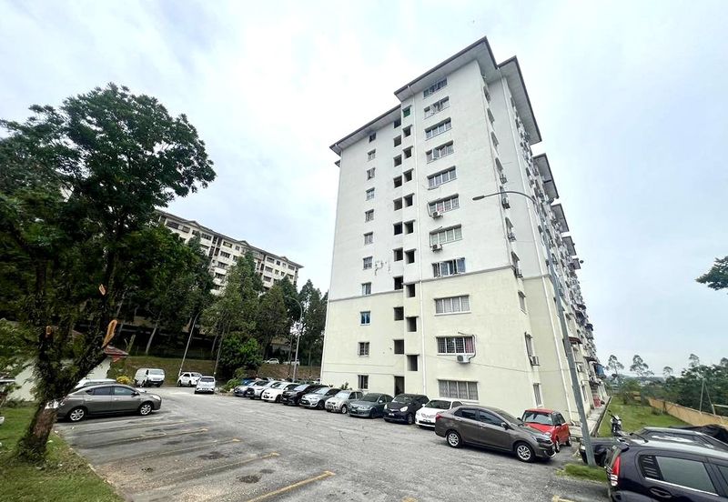 Pangsapuri Angsana, Bandar Mahkota Cheras