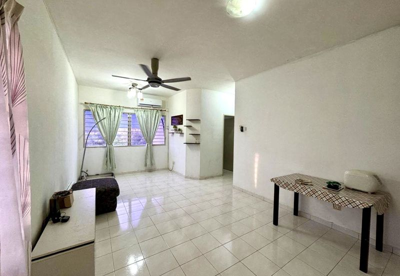 Pangsapuri Angsana, Bandar Mahkota Cheras