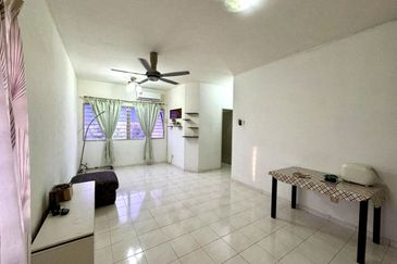 Pangsapuri Angsana, Bandar Mahkota Cheras