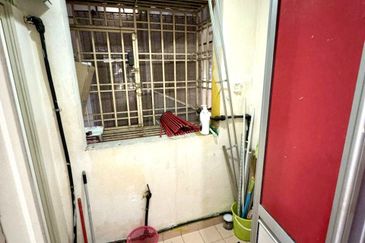 Pangsapuri Angsana, Bandar Mahkota Cheras