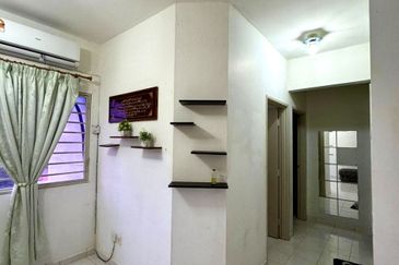 Pangsapuri Angsana, Bandar Mahkota Cheras