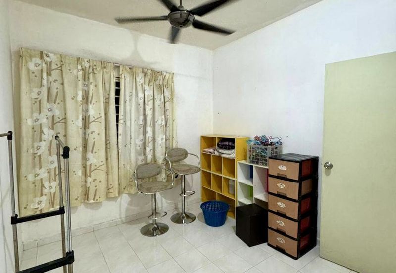 Pangsapuri Angsana, Bandar Mahkota Cheras