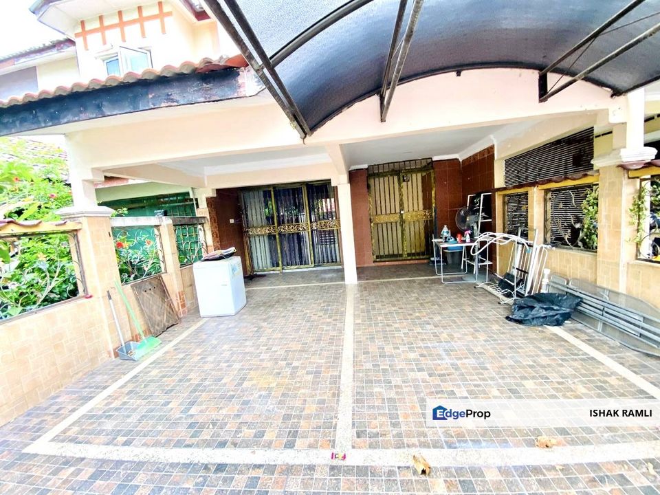 Taman Saujana Utama, Sungai Buloh Double Storey Terrace House (Seri Pagi) For Sale Fully Renovated, Selangor, Sungai Buloh