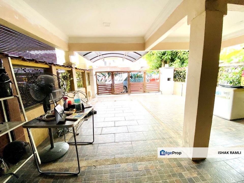 Taman Saujana Utama, Sungai Buloh Double Storey Terrace House (Seri Pagi) For Sale Fully Renovated, Selangor, Sungai Buloh