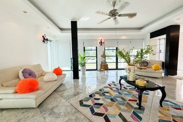 KGSAAS Golf Club, Seksyen 13