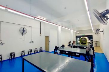 E-Boulevard, Denai Alam