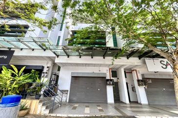 E-Boulevard, Denai Alam