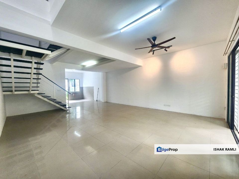 Ken Rimba, Seksyen 16, Shah Alam Double Storey Terrace House for sale Facing Open, Selangor, Shah Alam