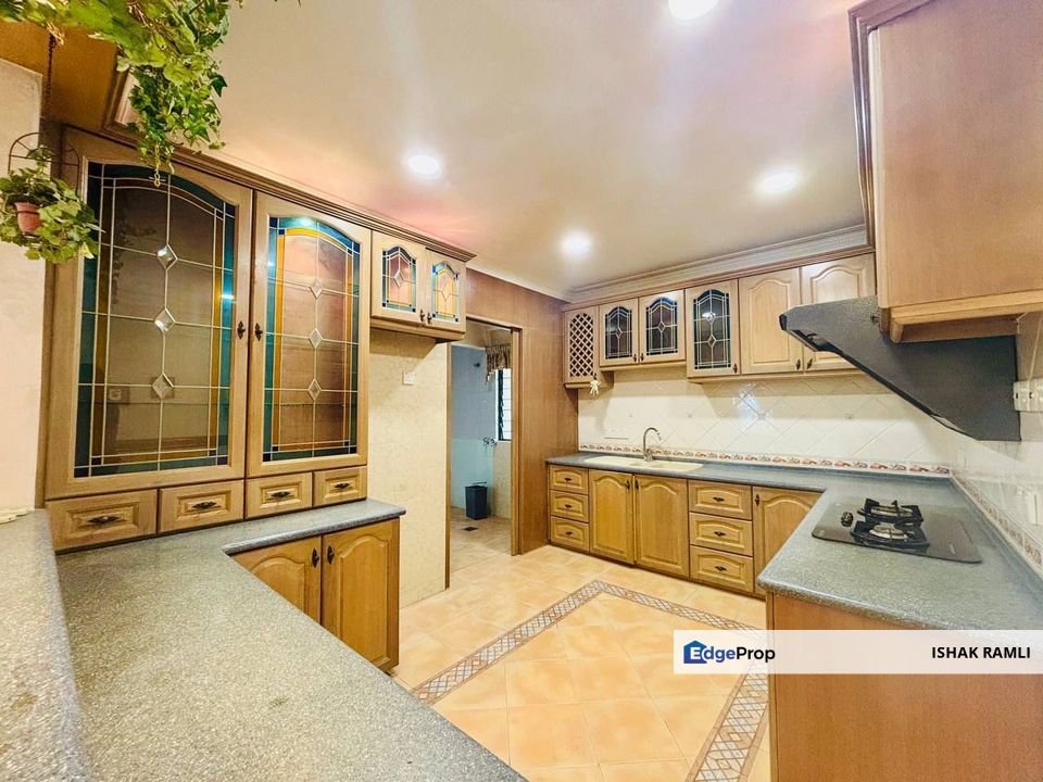 Sri Alam Condominium, KGSAAS, Seksyen 13, Shah Alam for Sale Below Market, Selangor, Shah Alam