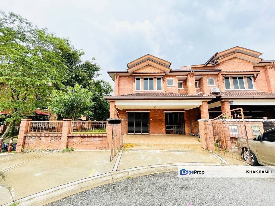 Alam Budiman, Seksyen U10, Shah Alam Double Storey Superlink House for sale End lot (40x70sqft), Selangor, Shah Alam